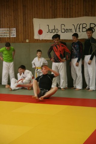 Judolehrgang Bodentechniken / SV / Treechallenge