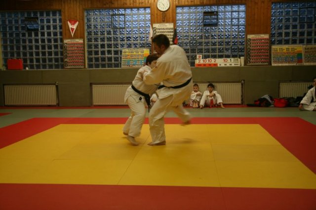 Judolehrgang Bodentechniken / SV / Treechallenge